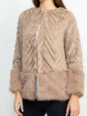 Nina Leonard Taupe Plush Faux Fur Coat Hip Length. MEDIUM